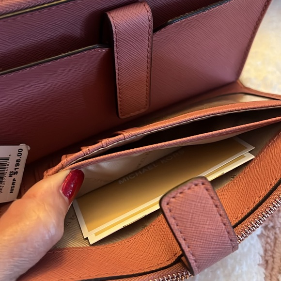 Michael Kors Jet Set Travel Large Double Wristlet in Rose Gold NWT - Picture 10 of 14